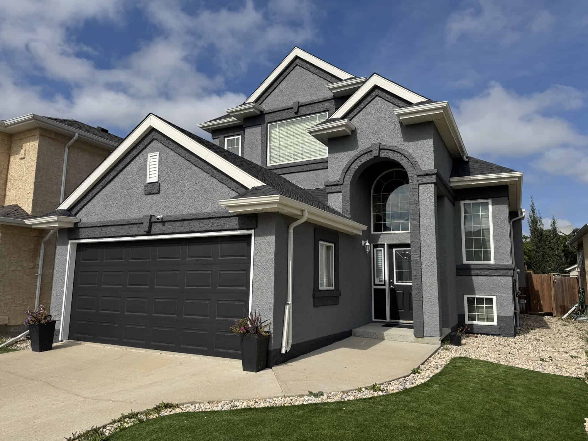 Expert Guide: How to Paint a Garage Door the Right Way