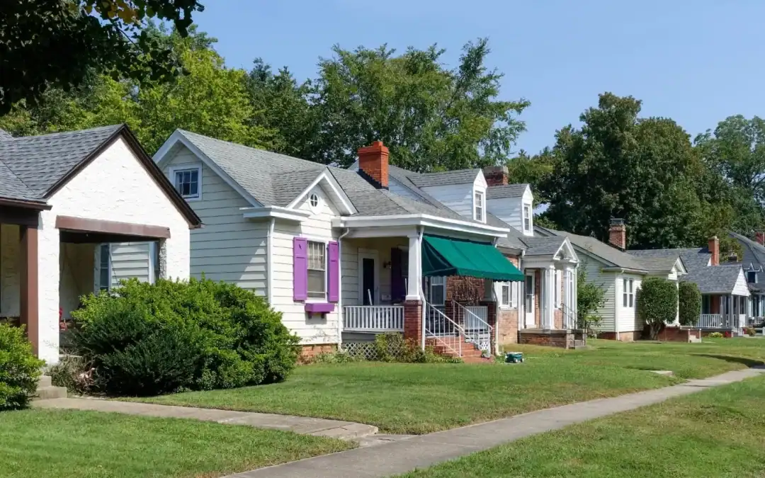 What Anchorage Homeowners Should Know About Lead Paint Before Repainting Older Homes