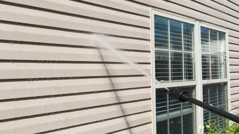 Pressure washing services in Anchorage