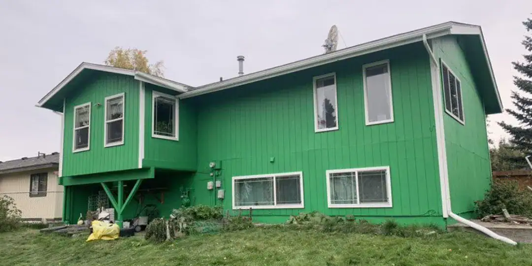 Painters in Mid-Hillside
